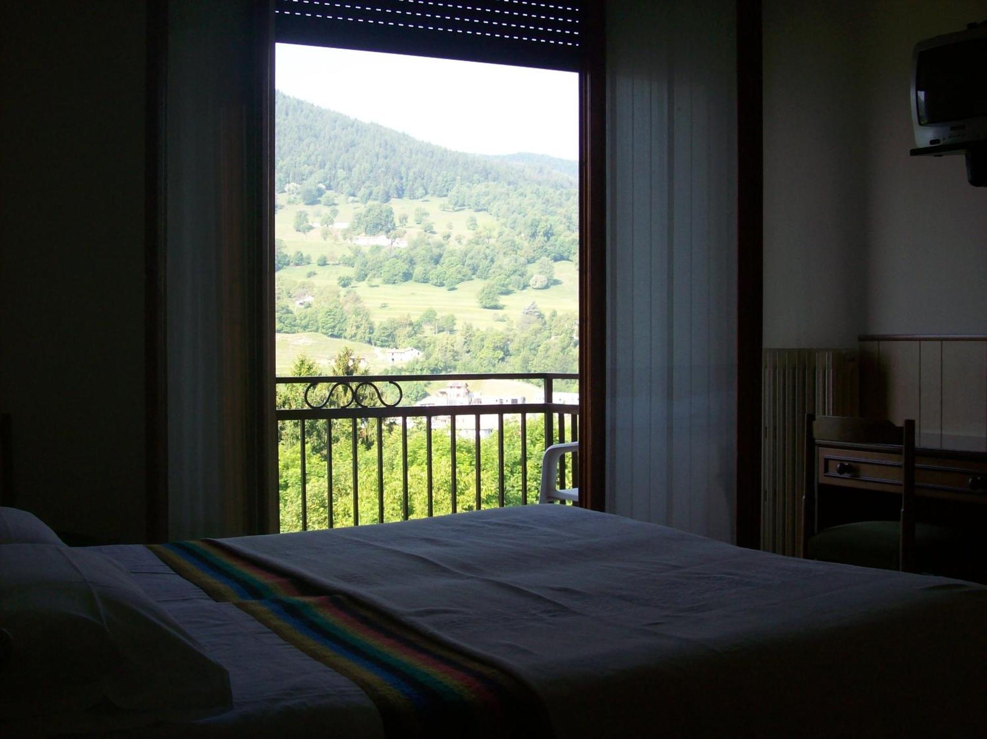 Hotel Valle Intelvi ซาน เฟเดเล อินเตลวี ภายนอก รูปภาพ