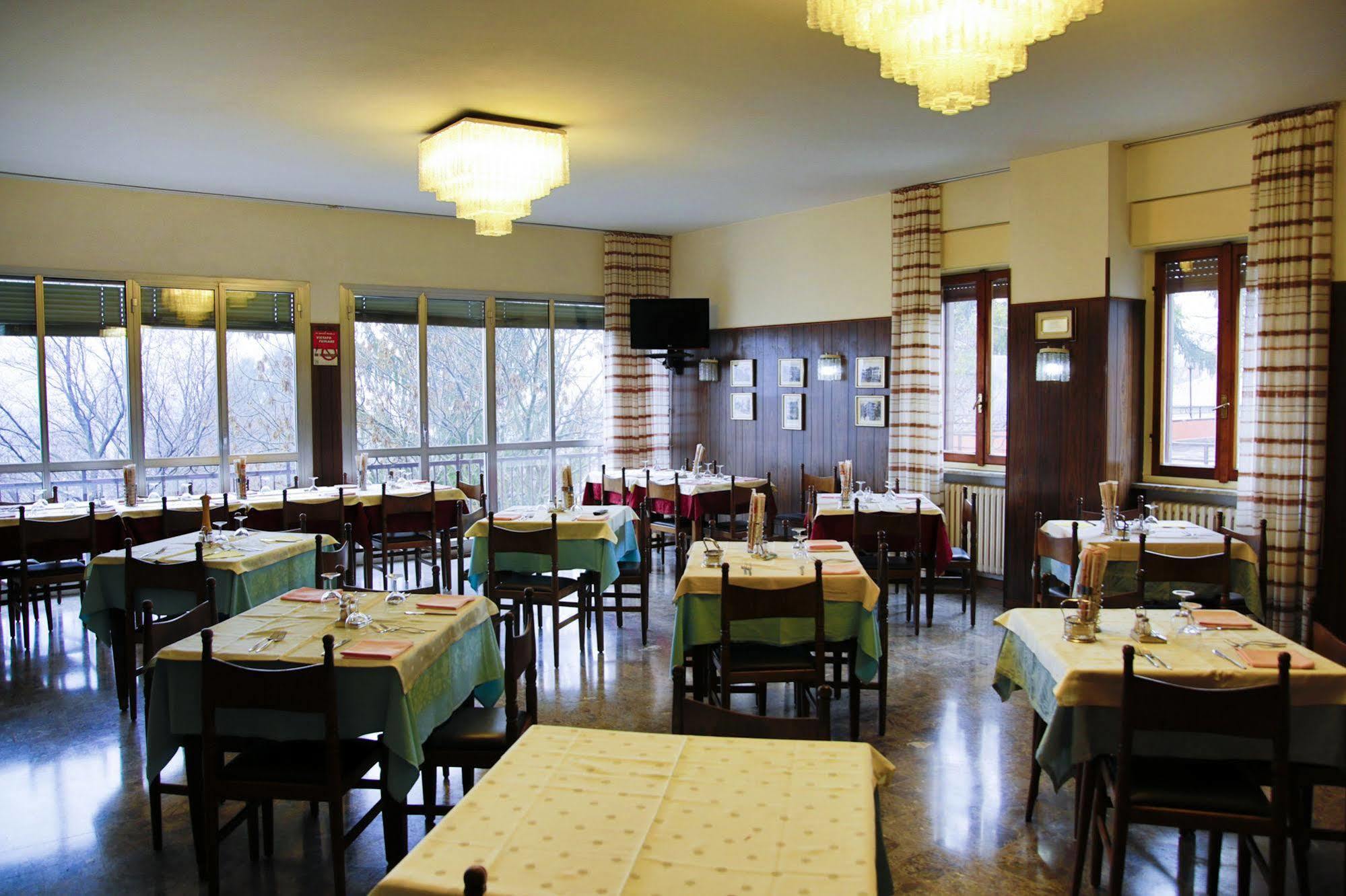 Hotel Valle Intelvi ซาน เฟเดเล อินเตลวี ภายนอก รูปภาพ