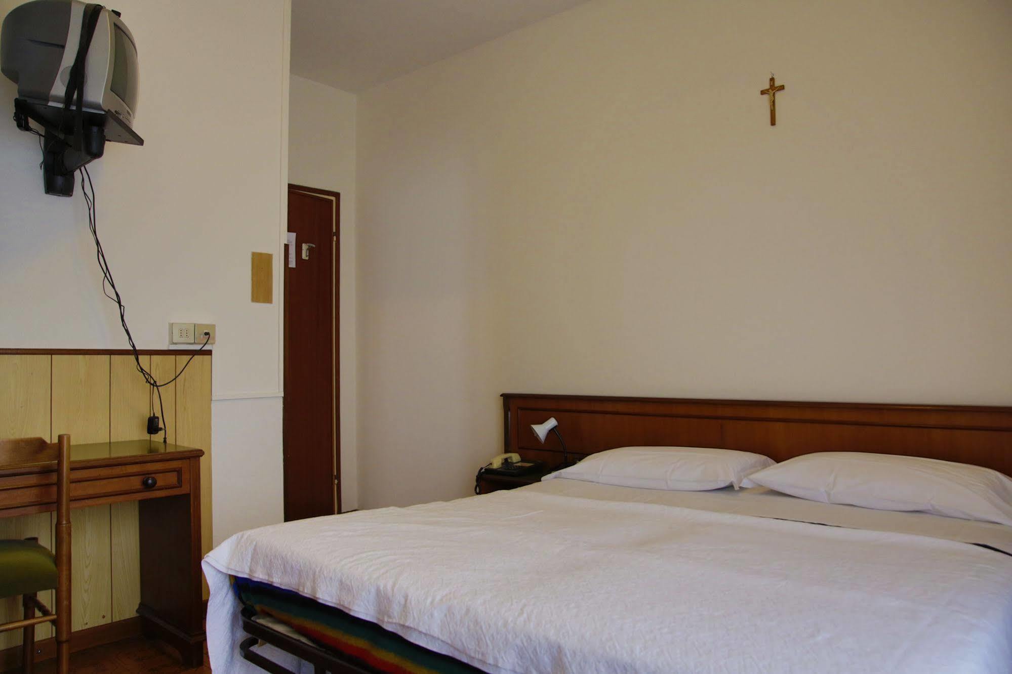 Hotel Valle Intelvi ซาน เฟเดเล อินเตลวี ภายนอก รูปภาพ